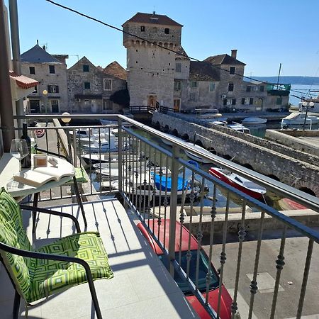 Apartment Kastilac Kaštela Екстериор снимка