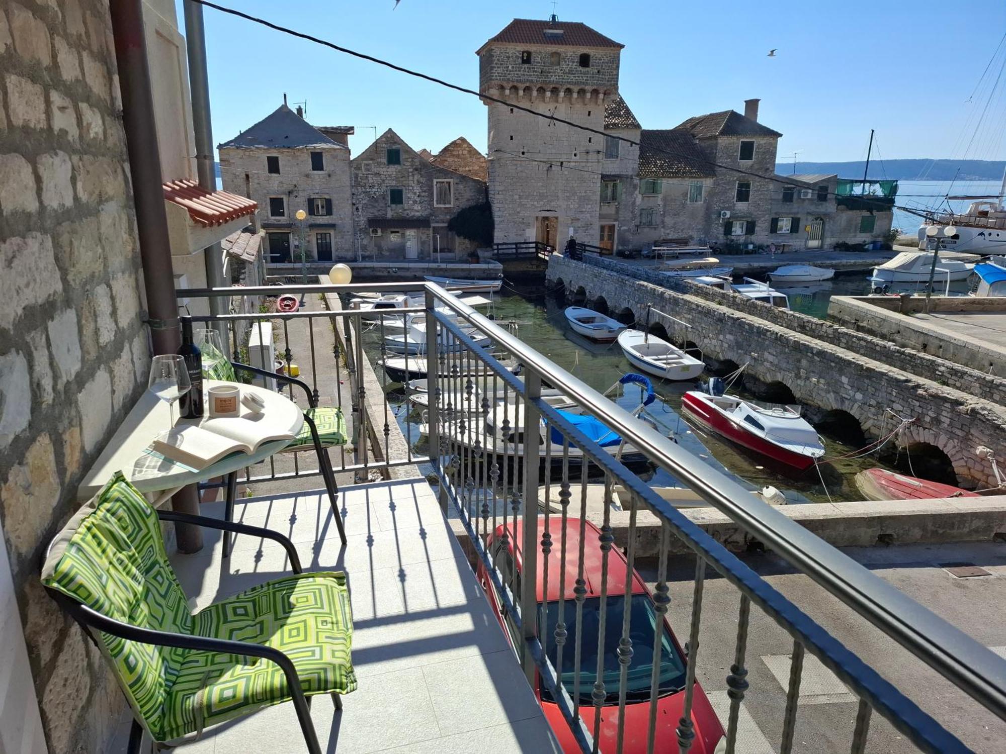 Apartment Kastilac Kaštela Екстериор снимка