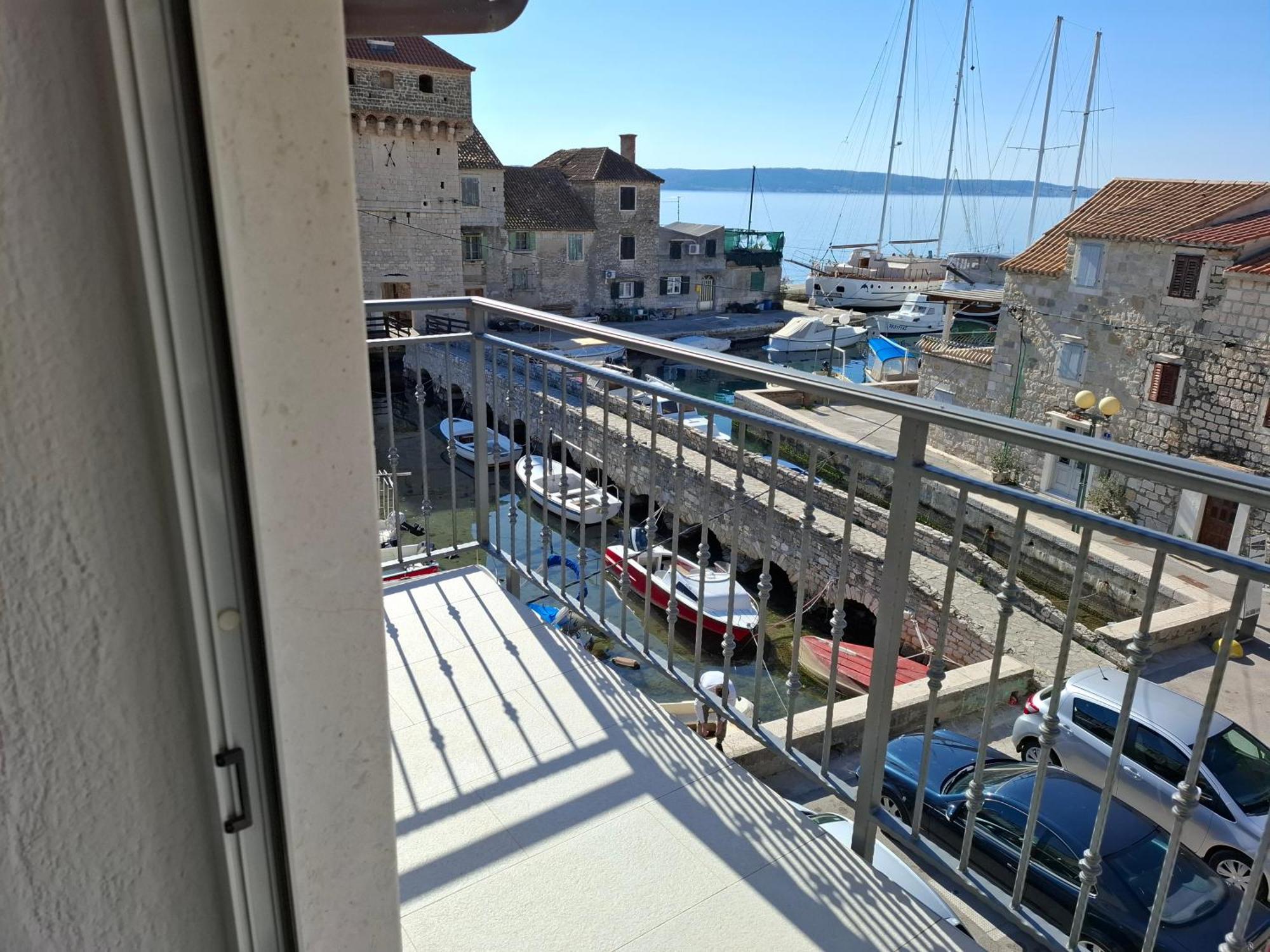 Apartment Kastilac Kaštela Екстериор снимка