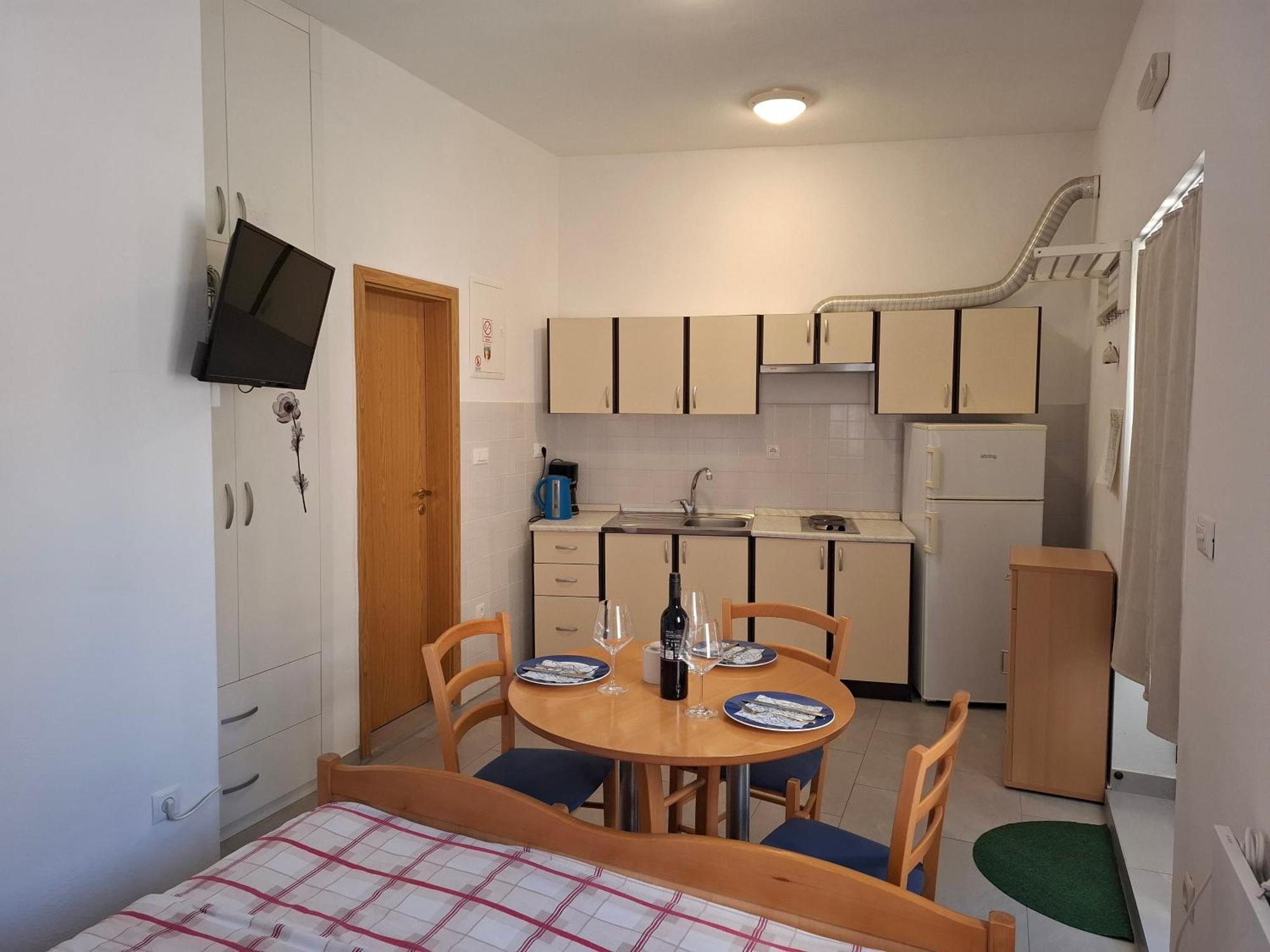 Apartment Kastilac Kaštela Екстериор снимка