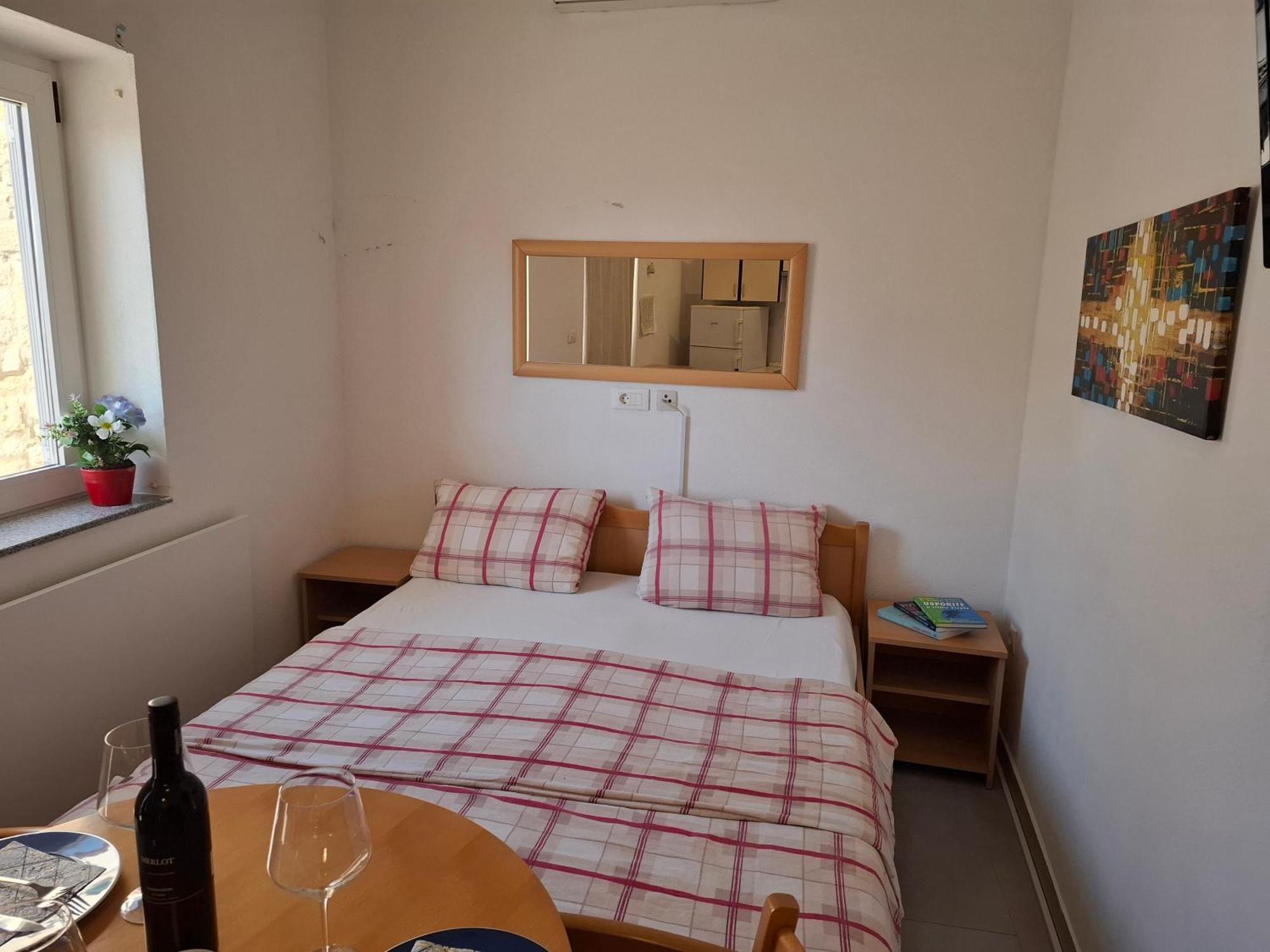 Apartment Kastilac Kaštela Екстериор снимка