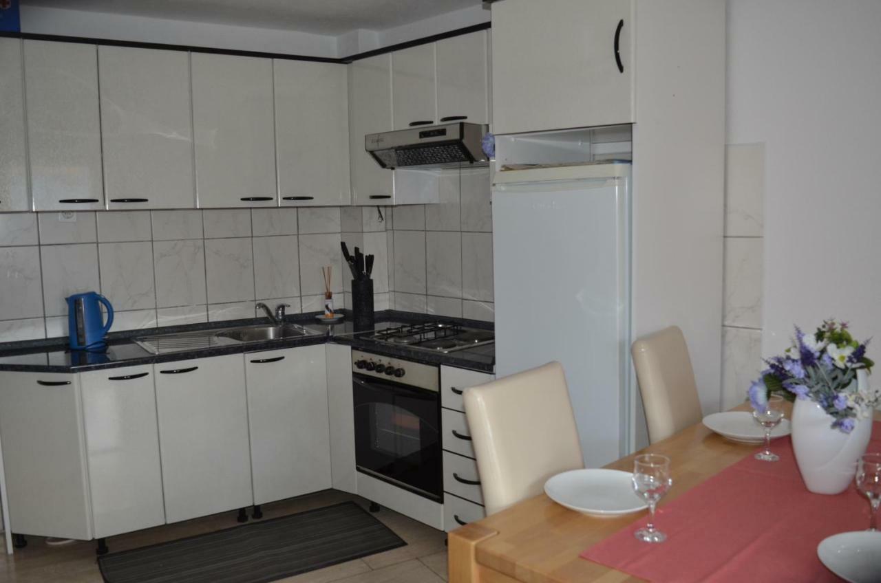 Apartment Kastilac Kaštela Екстериор снимка