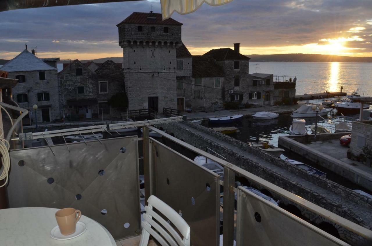 Apartment Kastilac Kaštela Екстериор снимка