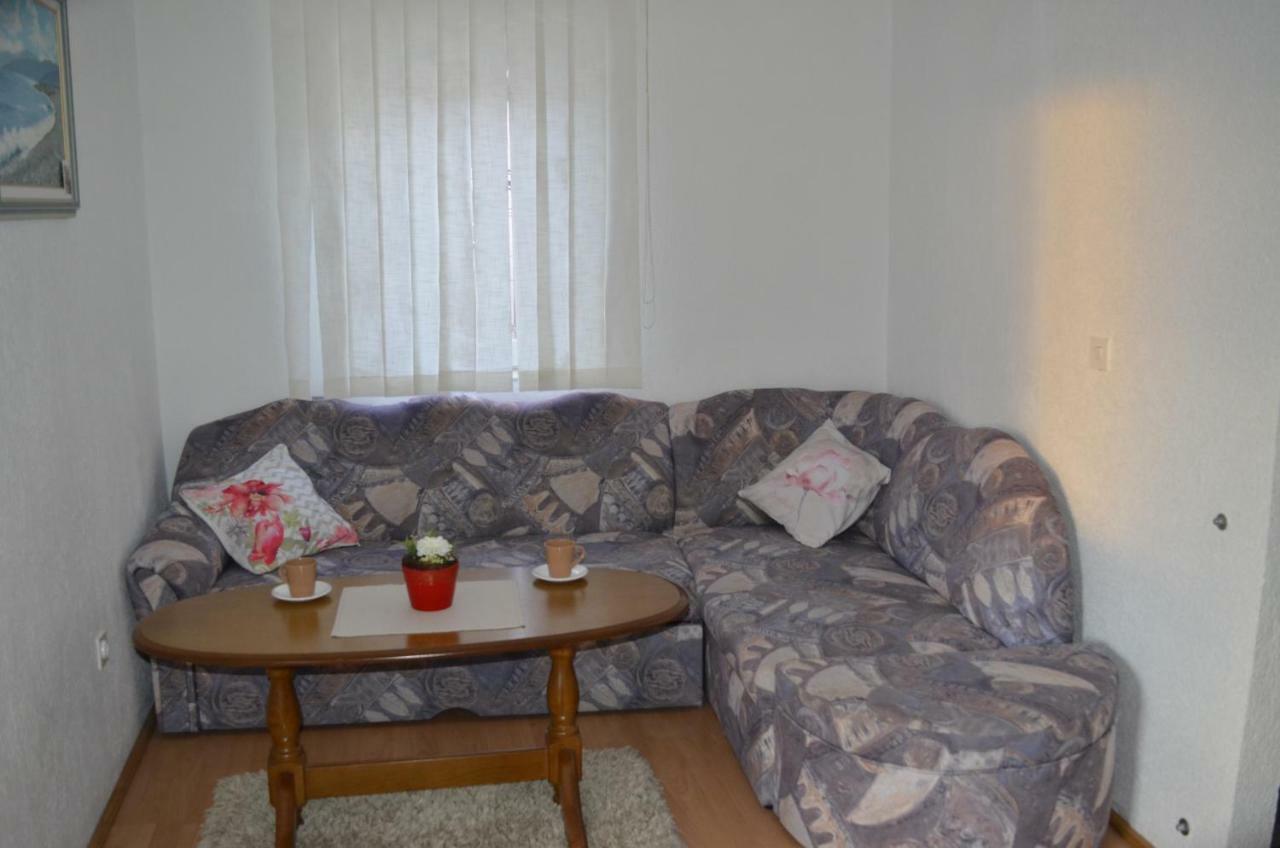 Apartment Kastilac Kaštela Екстериор снимка