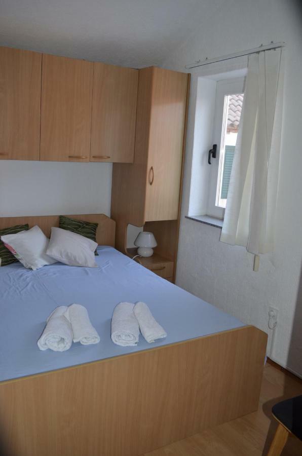 Apartment Kastilac Kaštela Екстериор снимка