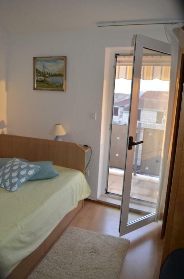 Apartment Kastilac Kaštela Екстериор снимка