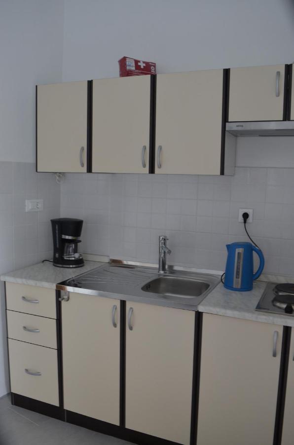 Apartment Kastilac Kaštela Екстериор снимка